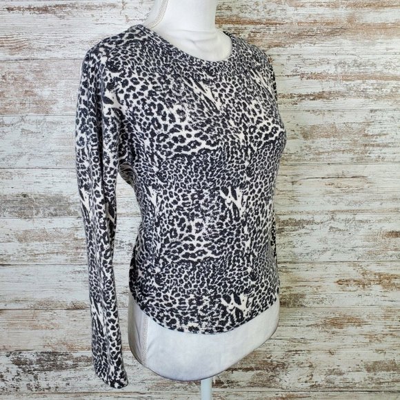 Poof! Sweaters - 🎁 Poof New York Leopard Twist Back Long Sleeve Top